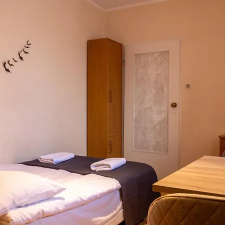 Апартаменты Spacious With A Balcony In Bielany