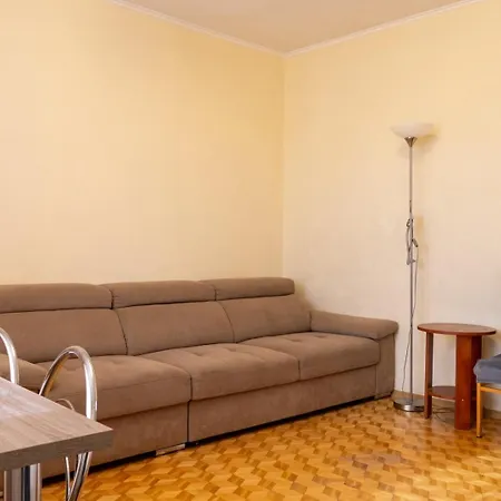 Spacious With A Balcony In Bielany * ורשה
